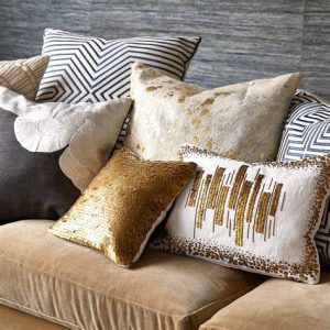 Pillows & Decor